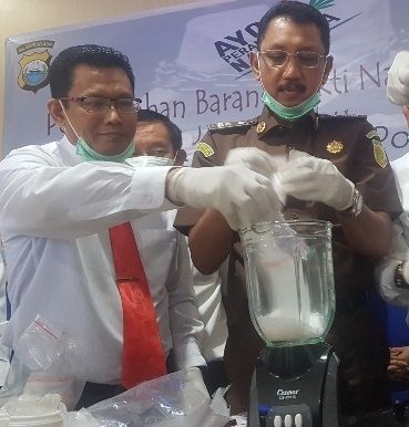 Polda Sulsel Musnahkan 1,9 Kilogram Sabu