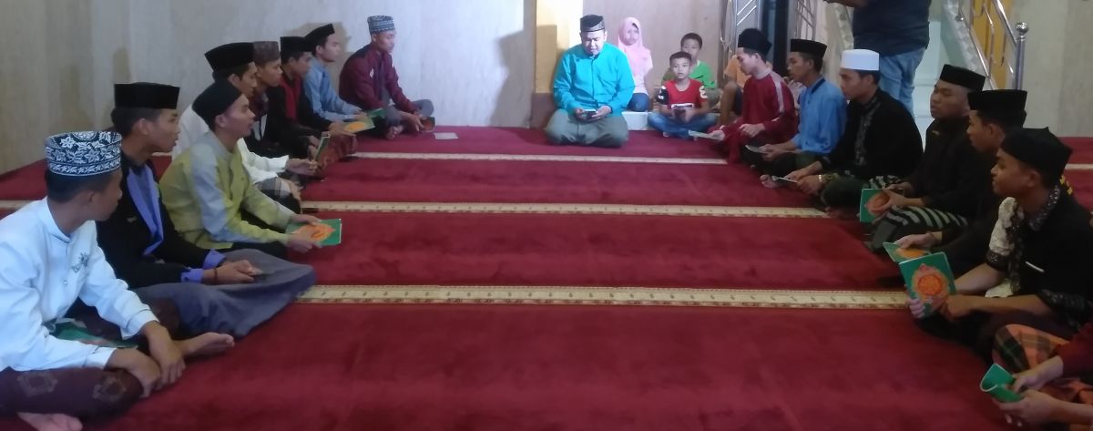 Penghafal Al-Qur'an di Wajo Doakan Almarhumah Hj Syamsuduha