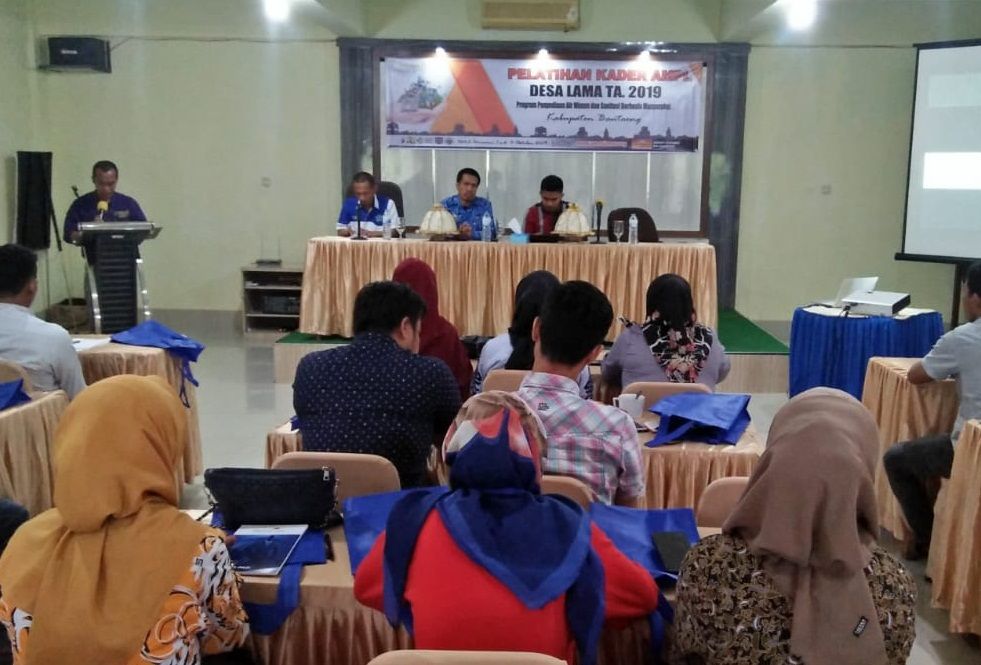 DPMDP3A Latih 32 Desa Kader AMPL Desa Keberlanjutan PAMSIMAS