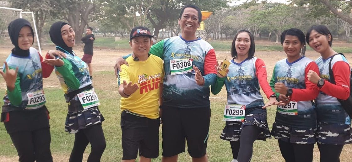 Navy Runners Lantamal VI Meriahkan Teh Gelas Fajar Run 2019