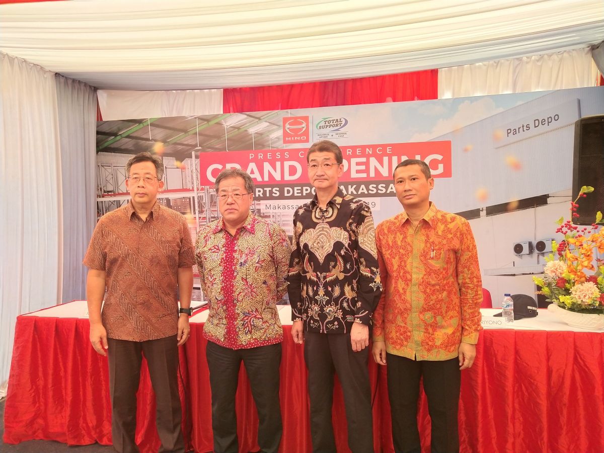 Hino Hadirkan Depo Suku Cadang Ke-5 di Makassar