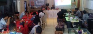 KPU Pangkep Luncurkan dan Bedah Buku Demokrasi Tanpa Henti
