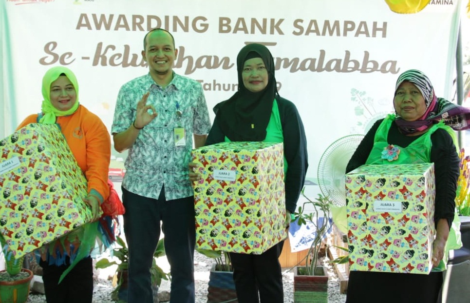 Pertamina Apresiasi Nasabah Bank Sampah di Kelurahan Tamalabba