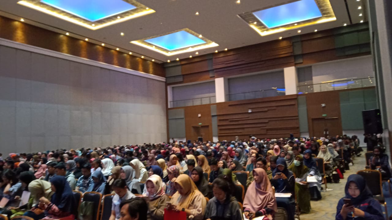 Briton Gelar Satu Dekade Toefl Akbar