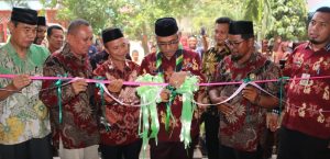 Sehari, Bupati Resmikan Gedung RKB Dua Sekolah
