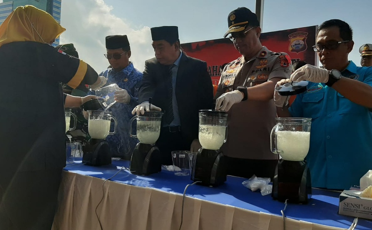 6,3 Kg Sabu Dimusnahkan di Lapangan Karebosi Makassar