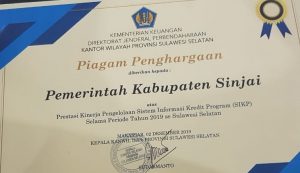 Pemda Sinjai Terima Penghargaan SIKP