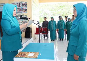 Musrifah Basli Lantik Ketua TP PKK Kecamatan Buki