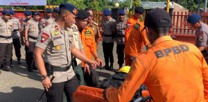 Meski Libur, tak Surut Semangat SAR Brimob Tetap Siaga