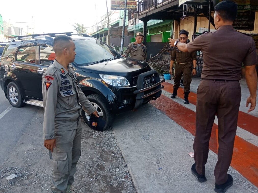 Satpol PP Harapkan Warga tak Parkir Kendaraan di Kawasan Pedestrian