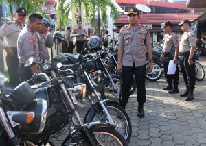 27.1 foto polres cek Jelang Pilkada Serentak, Kapolres Pelabuhan Cek Kesiapan Randis Personel