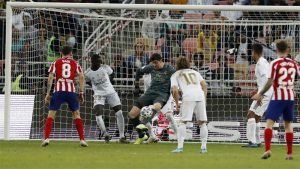 kiper-real-madrid-thibaut-courtois-tengah-berjibaku-menyelamatkan-gawang-timnya-foto-diambil-dari-marca-77 Real Madrid Juara Piala Super Spanyol