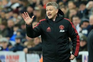 solskjaer-afp-getty Solskjaer Kecewa Lihat Cara Mohamed Salah Jebol MU