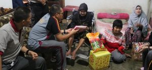 Jumat Berkah, Polres Pelabuhan Berbagi Dengan Kaum Dhuafa
