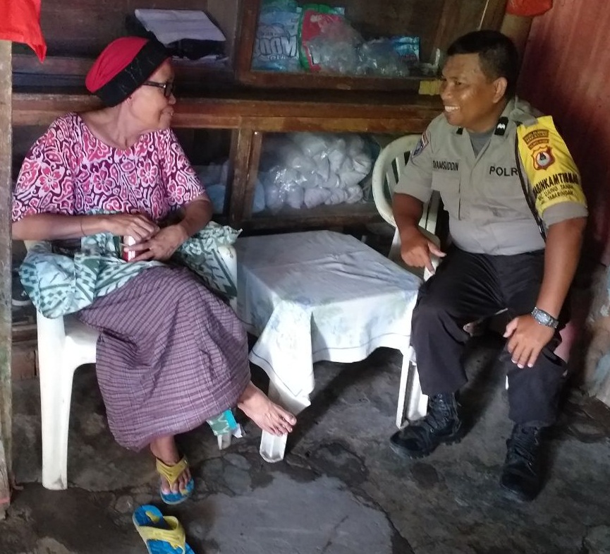 Bhabinkamtibmas Tabaringan Rutin Sambangi Warganya