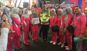 Tim Penggerak PKK Enrekang Dapat Penghargaan Dari FKG Unhas