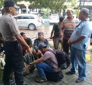 Patroli Dialogis, Binmas Polsek Soeta Ajak Penumpang Kapal Jaga Kamtibmas
