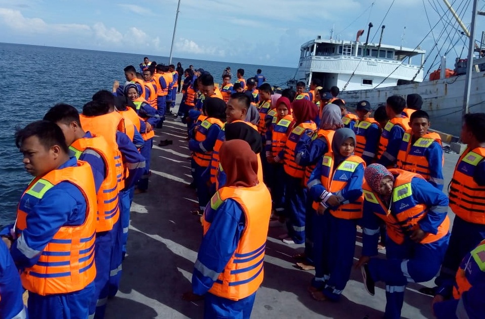 Ratusan Peserta Diklat BST dan SKK Dibekali Keterampilan Penyelamatan di Laut