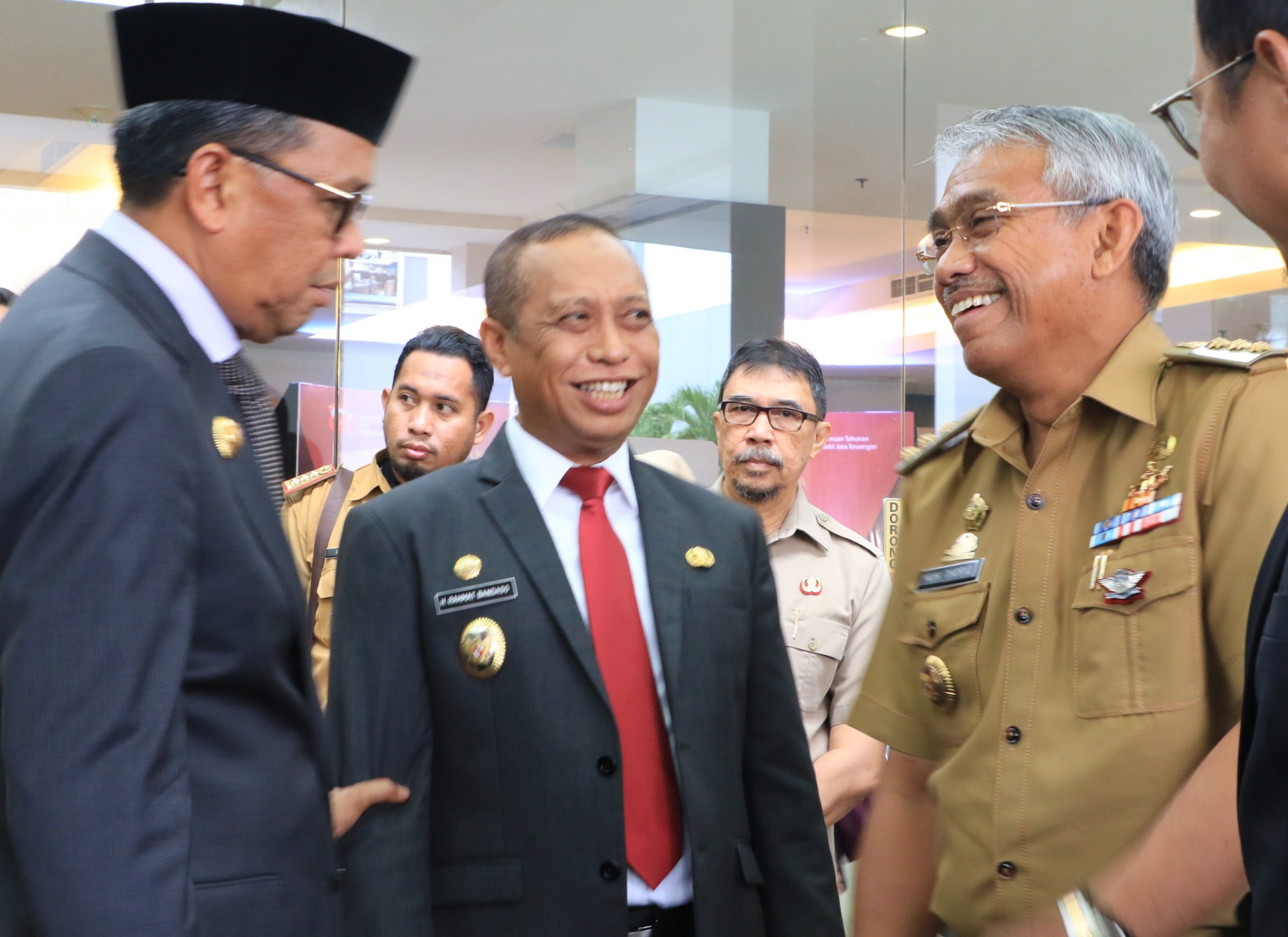 Husler Hadiri Pelantikan dan Kepala OJK Regional 6 Sulampua