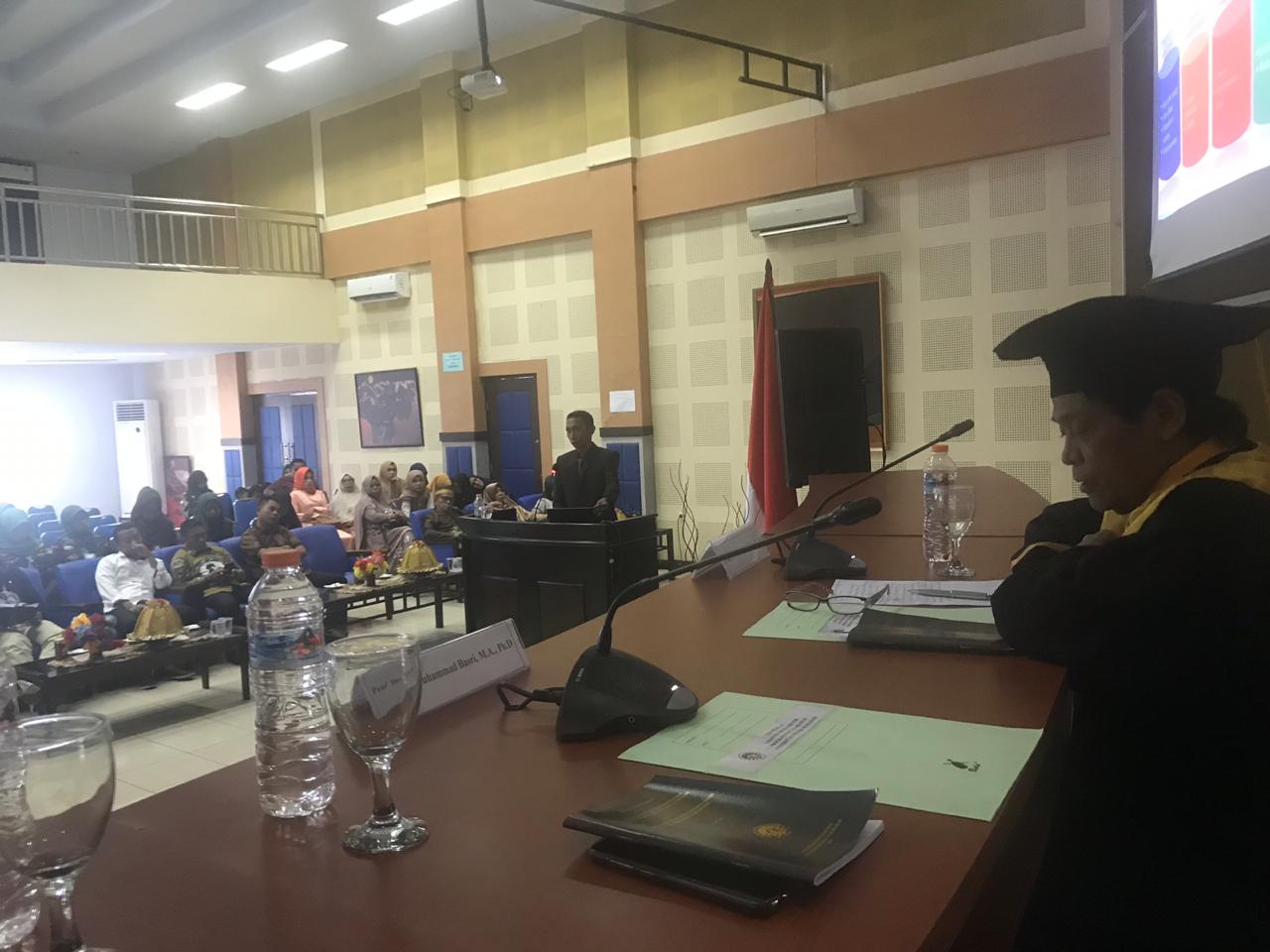 Kaji Profil Dosen Profesional Antar Dosen IAIN Bone Raih Doktor di UNM