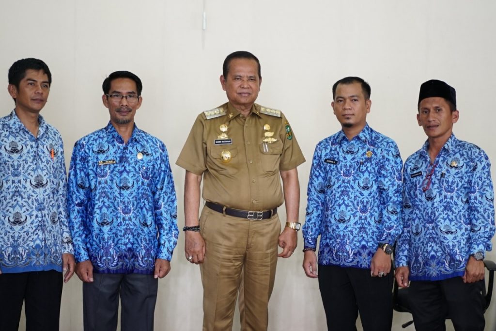 Daftar Perdana, Bupati Luwu Ajak Masyarakat Sukseskan Sensus Penduduk Online Tahun 2020