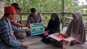 Warga Kaum Dhuafa di Tarumpakkae Dapat Bantuan Gratis