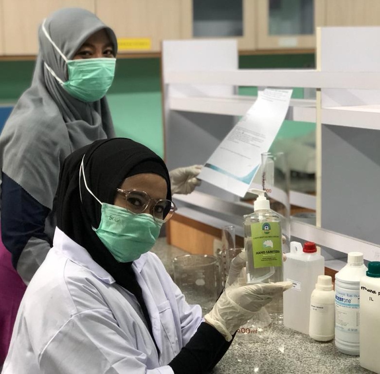 Cegah Corona, Unimerz Produksi Hand Sanitizer dan Desinfektan Ribuan Liter