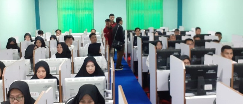 Ratusan Peserta Ikuti UTBK di Universitas Megarezky Makassar