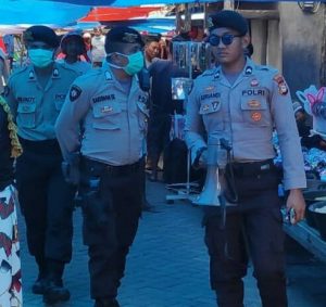 Cegah Covid -19, Sat Shabara Polres Takalar Sosialisasi Maklumat Kapolri Hingga Pelosok
