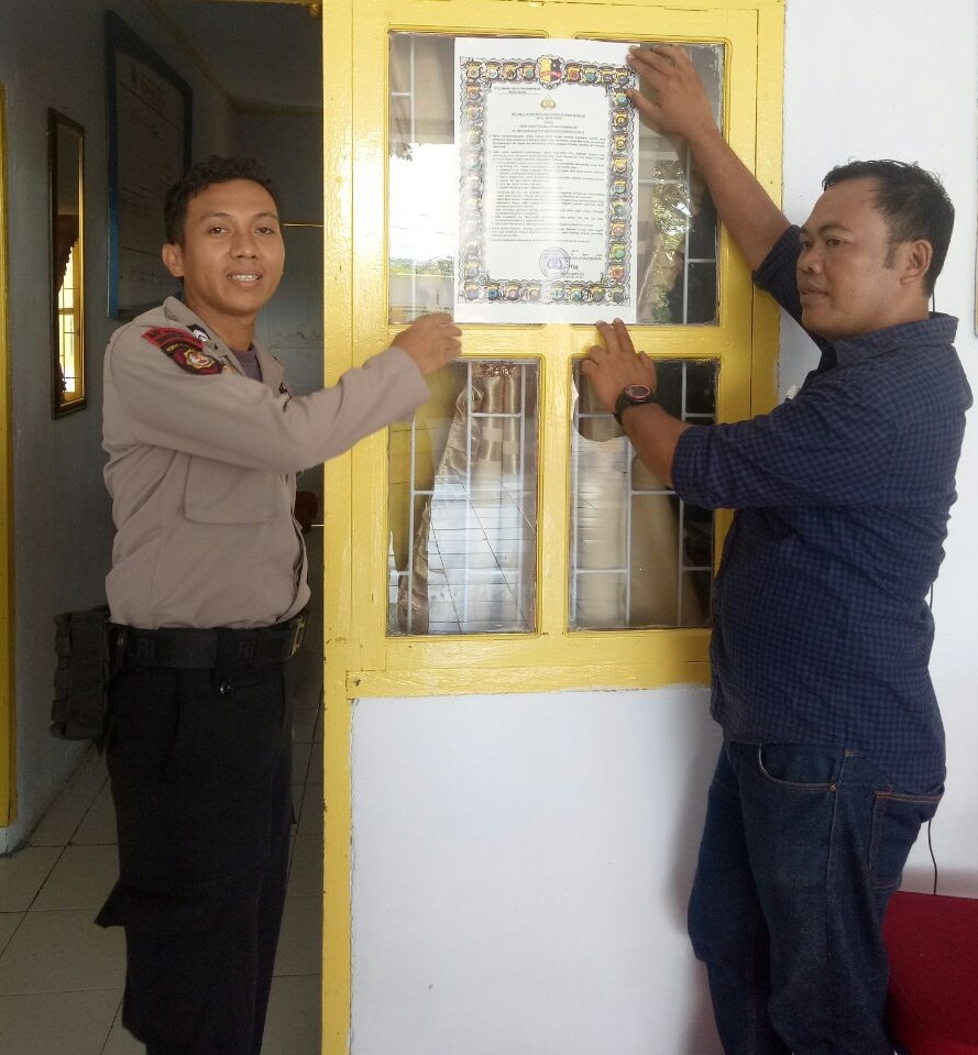 Bhabinkamtibmas Polsek Pajukukang Polres Bantaeng Sebar Maklumat Kapolri