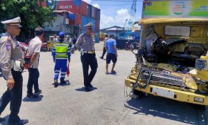 Satlantas Polres Pelabuhan Gerak Cepat Tangani Kecelakaan Maut di Tol Reformasi