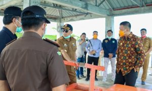 31.3 foto sela pantau Cegah Covid-19, Bupati Pantau Aktivitas Bandara Aroeppala dan Pelabuhan Padang