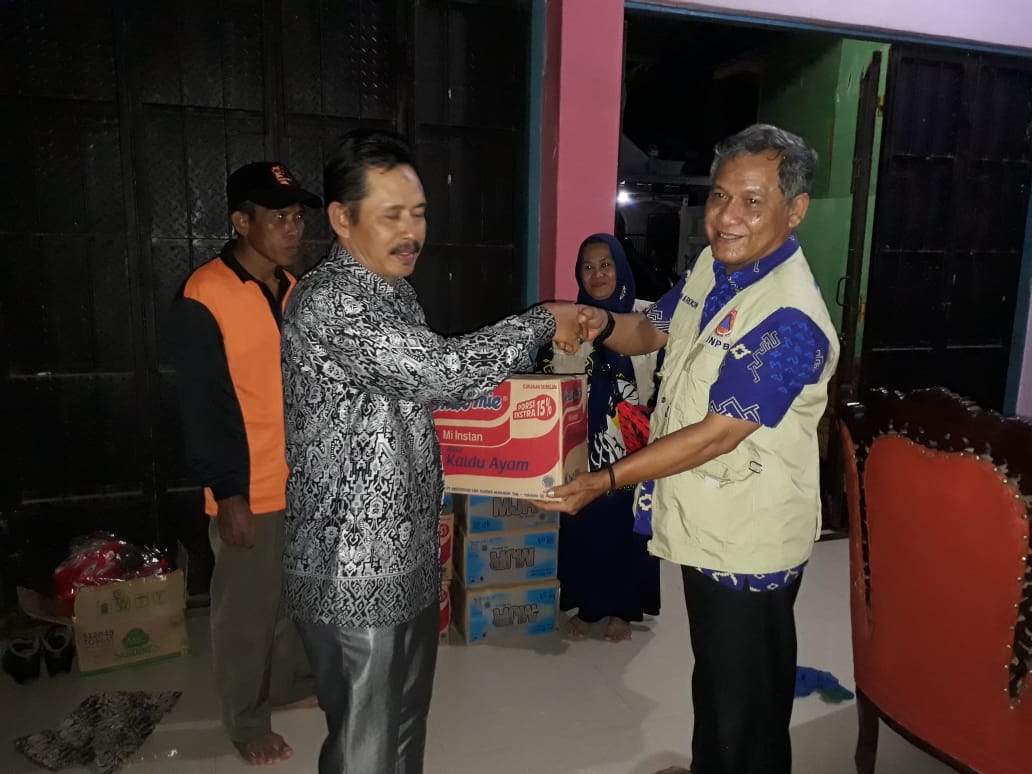 BPBD Gowa Bantu Para Korban Banjir 