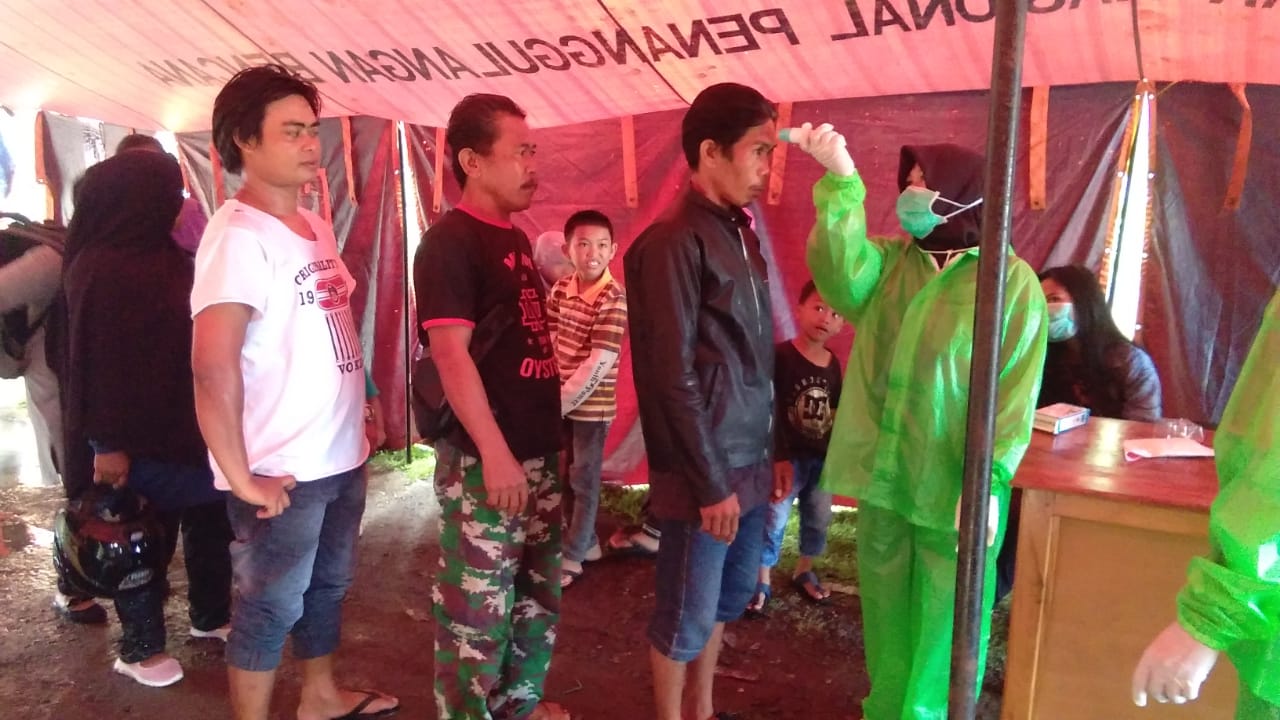 Cegah Covid 19, Tim Gabungan Periksa Suhu Badan Penumpang 