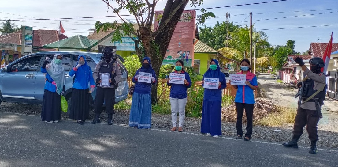 Persakmi Lutra Bagikan Ribuan Masker di Tiga Kecamatan