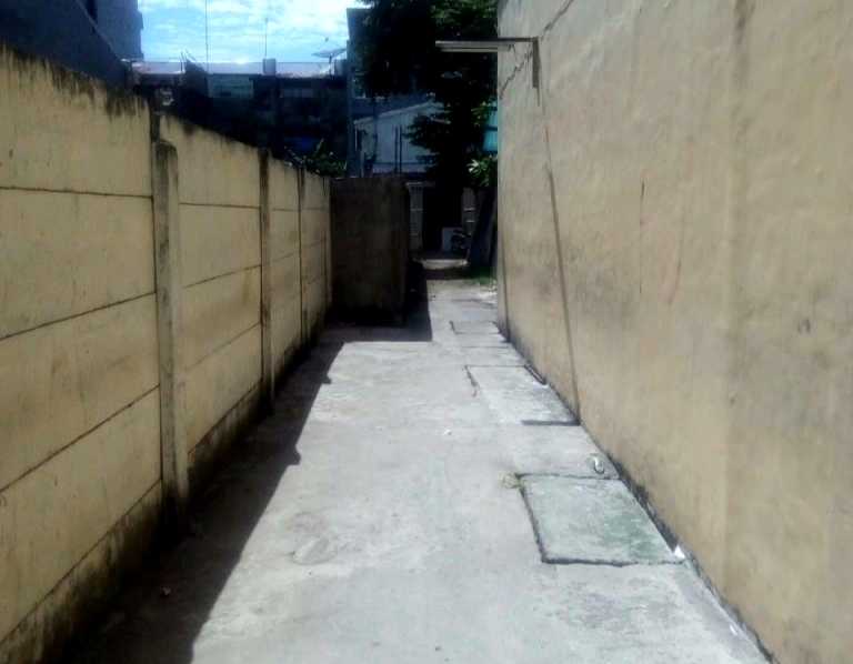 Akses Jalan Ditutup, Warga Kelurahan Pisang Utara Minta Keadilan