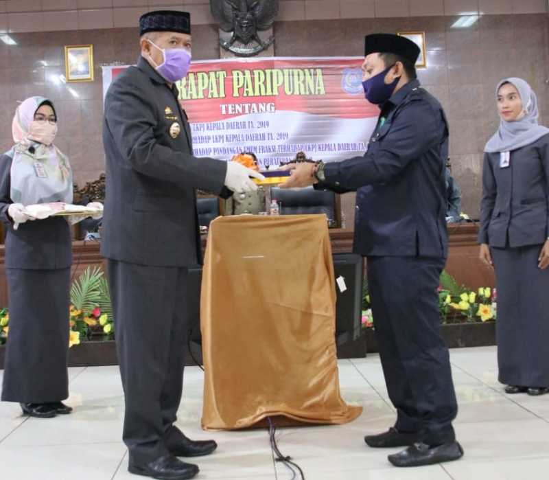 DPRD Rapat Paripurna Penyampaian dan Penyerahan LKPJ Bupati 2019