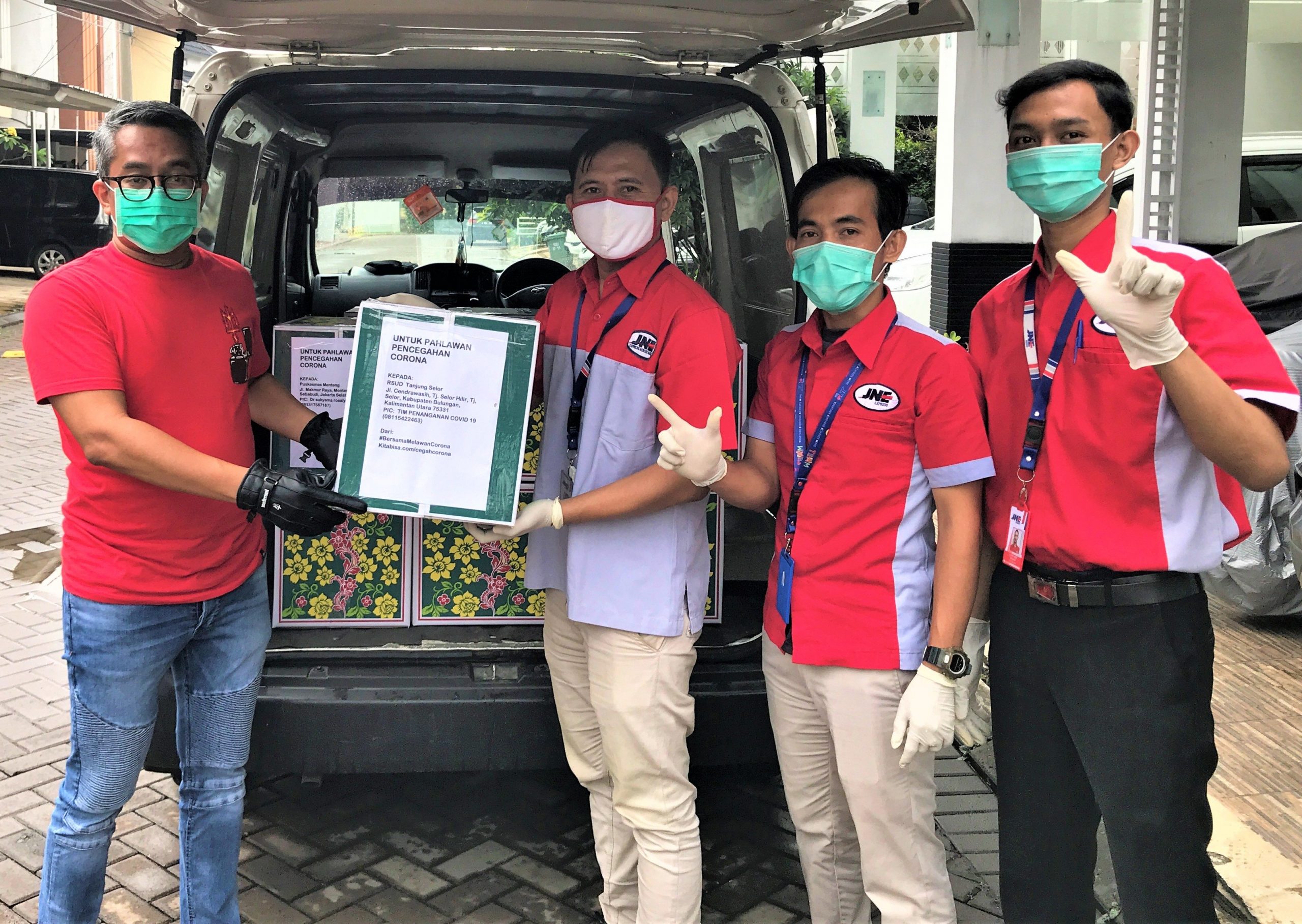 JNE Kirim 10.000 Masker untuk Paramedis 25 Rumah Sakit