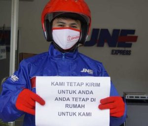 Prudential & Tokopedia Beri Perlindungan Kurir JNE dari Kecelakaan dan COVID-19