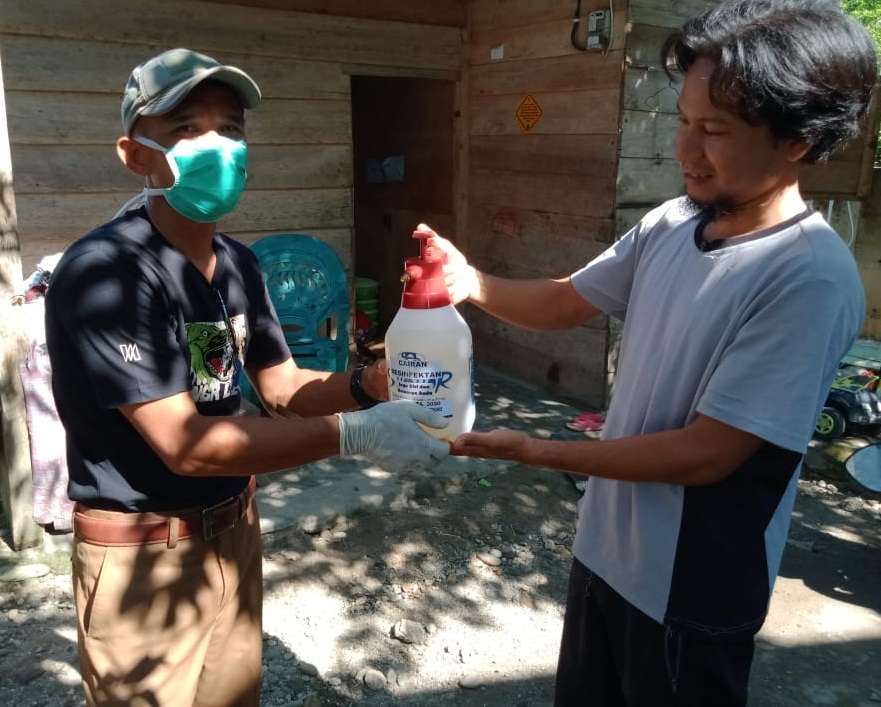 Tim Satgas Tanggap Covid-19 Penyemprotan Disinfektan di Desa Mandiri