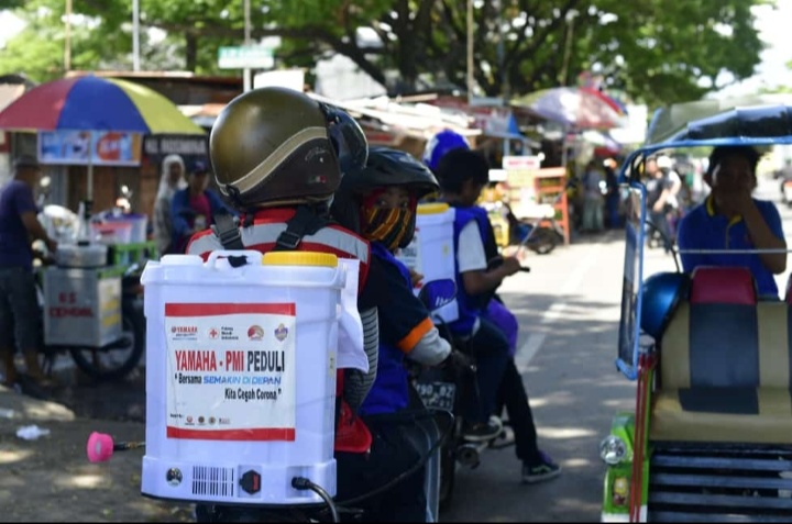 Perangi Corona, PT Suracojaya Abadi Motor Serahkan Bantuan Rp470 Juta