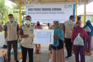 YBM PLN Tangkal Corona, YBM PLN Sulselbar Bagikan 1.000 Paket Sembako ke Kaum Dhuafa