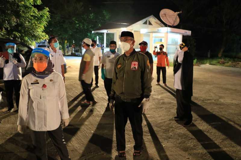 Bupati Husler Kembali Kirim 20 Pasien Covid-19 Jalani Karantina di Makassar
