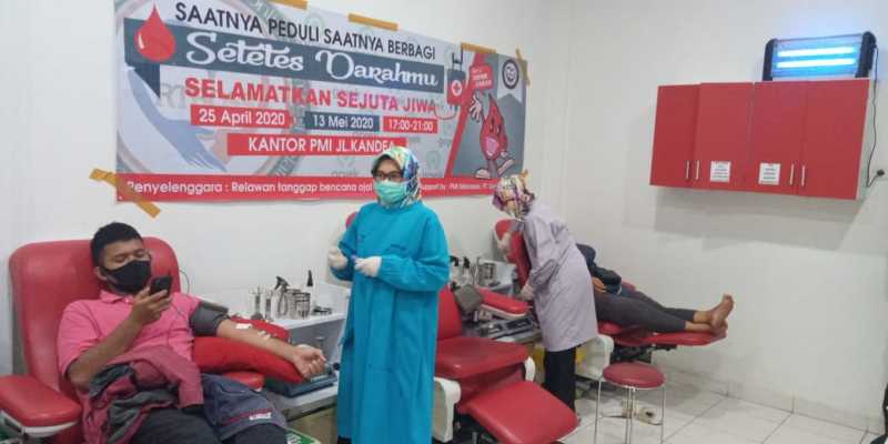 Inisiatif RTBOSS dan Gojek Donorkan Darah di Tengah Pandemi Virus Corona 