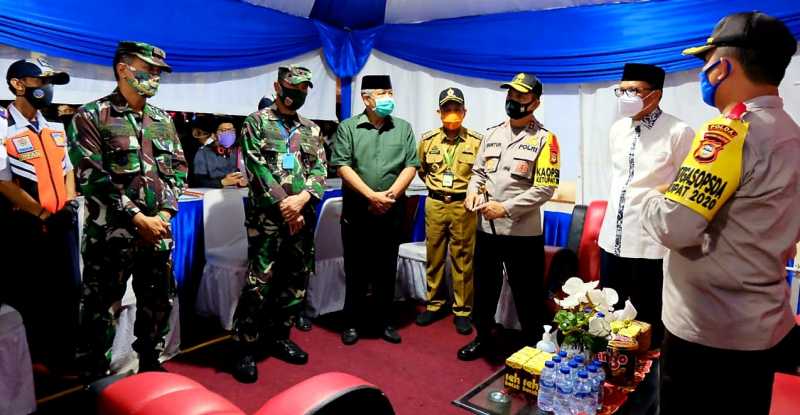Danlantamal VI Bersama Forkopimda Sulsel Tinjau Pospam Ketupat 2020