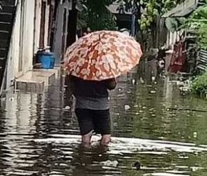 Hujan Deras Picu Longsor, Sejumlah Ruas Jalan dan Pemukiman Tergenang