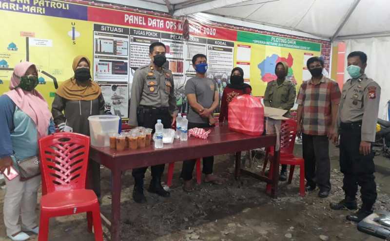 Forkopimcam Sabsel Intens Kunjungi Posko Utama Covid-19 di Batas Kabupaten dan Buka Bersama Petugas Posko