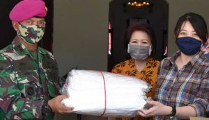 11.6 foto lanta bantuan Lagi, Lantamal VI Dapat Bantuan APD dari PMKIT dan PSMTI Sulsel