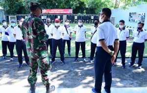 12.6 foto lanta asisten Asintel Danlantamal VI Pimpin Latihan Menembak dan Pemeriksaan Senjata
