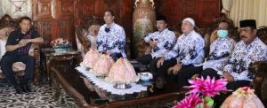 14.6 FOTO SELAPGRI Pengurus PGRI Kepulauan Selayar Silaturahmi Bupati